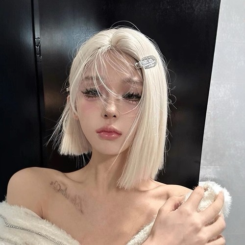 Light blond short lace wig - light,
