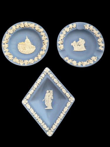 Wedgwood jasperware blue - jasperware, &