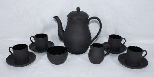 Rare discontinued wedgwood - rare,