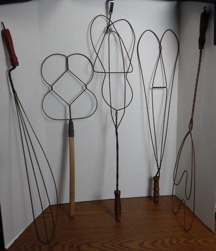 Five antique early 1900s - 1900s, wire