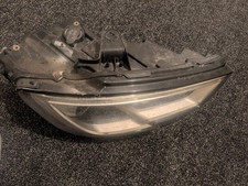 Audi 8V0 941 033D Left