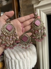 Derin earrings tikka - &, |