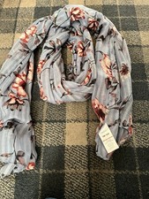 Laddies Longline Scarf