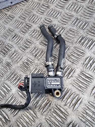 Mercedes e220 differential - ,