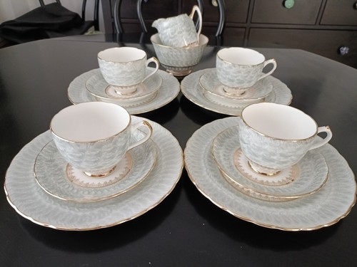 Vintage royal vale bone china - royal,