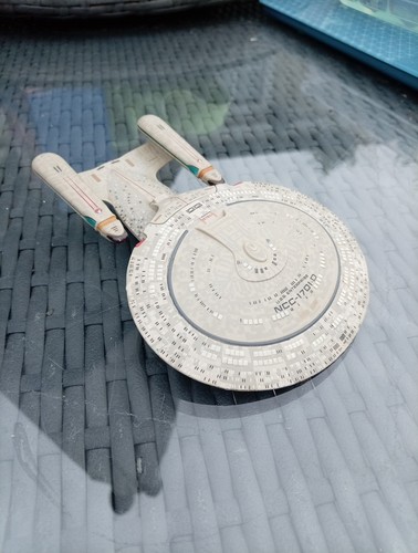 Eaglemoss star trek - star, uss