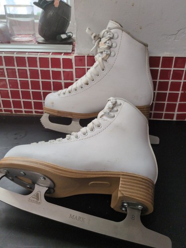 Jackson 200 ice skate - ice, figure
