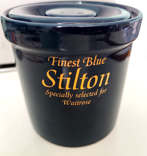 Lovely dark blue stilton - lovely,