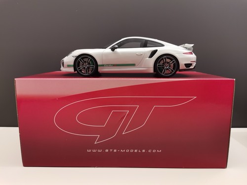 Porsche 911 turbo s - 1/18,
