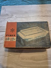 PYREX Gaiety Shallow Snowflake