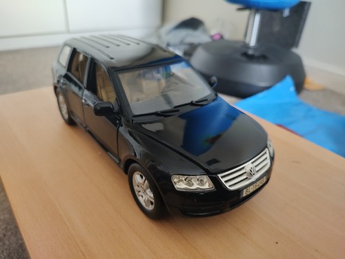 Volkswagen touareg by - volkswagen,