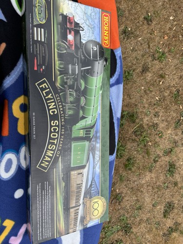 Hornby r1255 flying - flying, scotsman