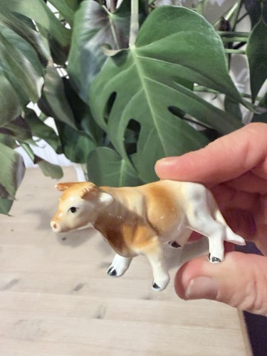 Ceramic miniature cow - miniature,