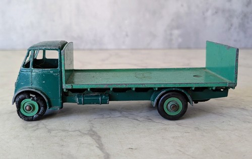 Dinky supertoys 513 guy flat - 513,