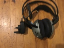 Philips SHC2000 IR Wireless Headphones - Rechargeable with 7m Range. Never used.