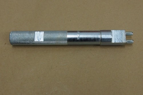 Triumph twin tappet guide - triumph,