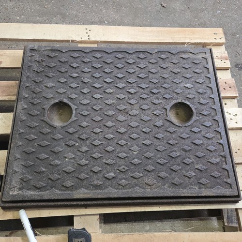 Cast iron manhole - manhole, cover