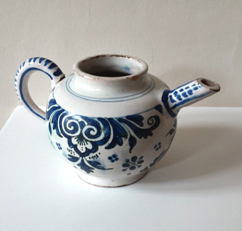 Rare small 18th - century, delft