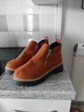 Ladies tan ankle boots size 3.5