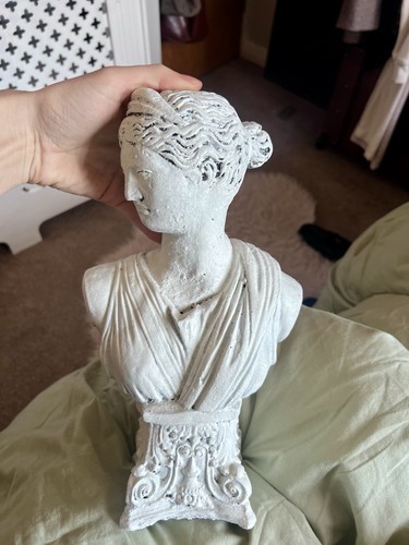 Indoor outdoor stone bust - outdoor,