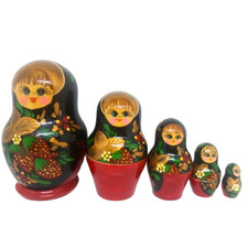 Matryoshka Babushka Vintage Wodden Russian Dolls Handpainted 5 Pcs USSR