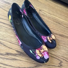 Ted Baker London Imme 2 Flats Size 9.5 / 40.5 Floral Metal Bow Ballerina Shoes