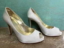 Unworn Freya Rose ivory satin court shoes - 3.5" heel size 37.5