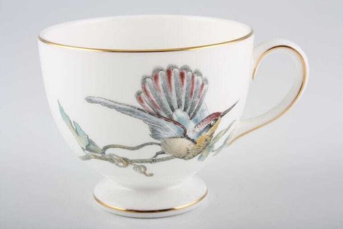 Wedgwood humming birds - -,