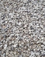 GREY LIMESTONE CHIPPINGS 10MM -20M  Delivered In Nottingham Area  Loose Tipped 
