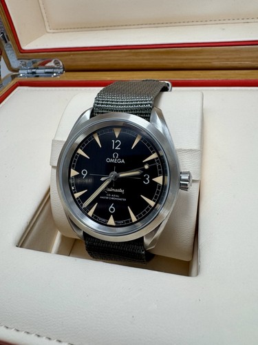 Omega railmaster axial - railmaster, co-axial