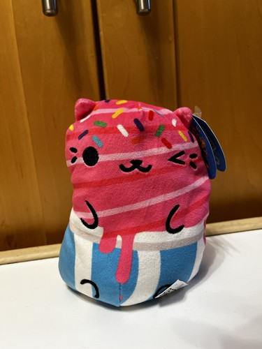Milkshake cats pickles - milkshake, vs