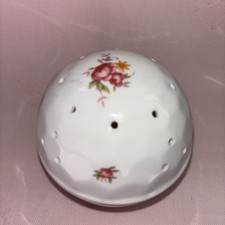 Laura Ashley Vintage Parfums Pomander - Rose - Fine Bone China - Excellent Cond