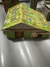 N Gauge Engine shed, barn and 2 viaducts