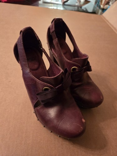 Vintage 2000s ugg studded - ugg,
