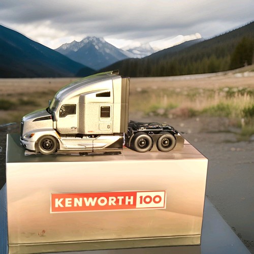 Kenworth 100 t680 diecast - 1:32,