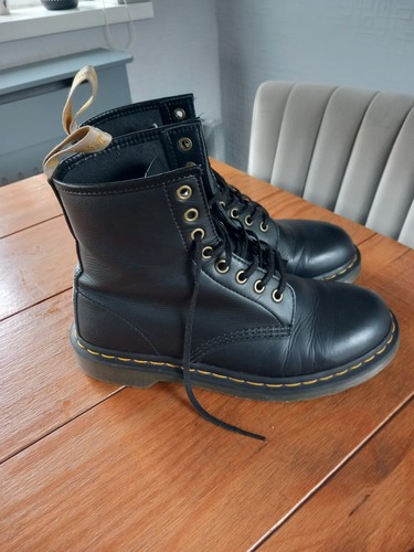 Martens vegan boots black - vegan,