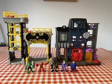 Imaginext Batman Building & The Penguin Gotham City Lair & 5 Figures VGC DC