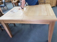 Solid Oak Table - Extendsble & 6 Chairs