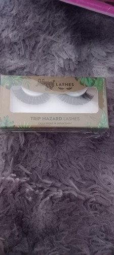 Trip hazzard lashes - trip,
