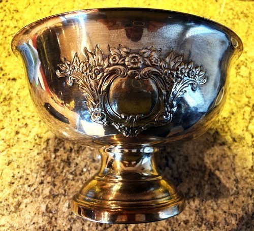 Vintage silver castle - (oneida),