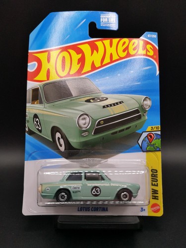 Hot wheels lotus cortina - hot,