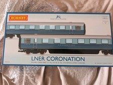 Hornby R40224 LNER Coronation
