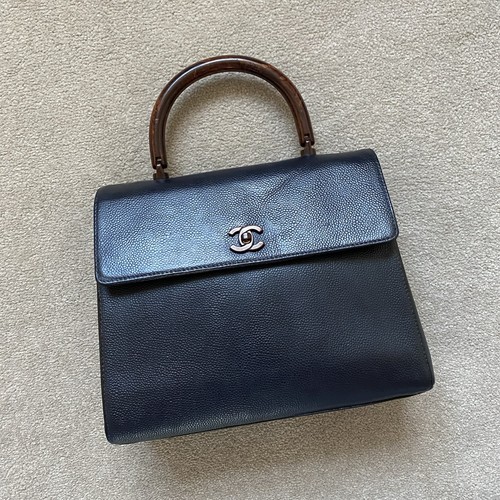 Rare authentic chanel - chanel, wooden