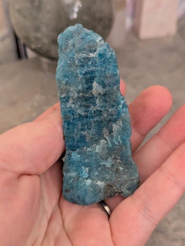 Blue apitite raw crystal - apitite,