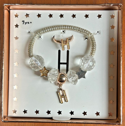 Brand new kids initial - initial, "h"