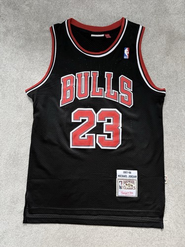 Chicago bulls michael jordan - chicago,