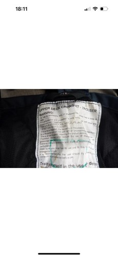 Mullion upper deck - crew, suit