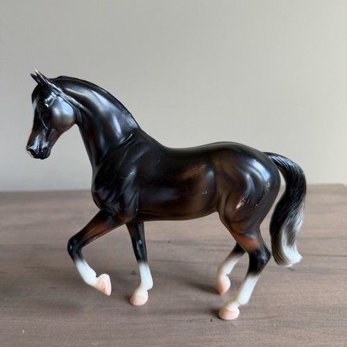 Breyer 612 dark - #612,