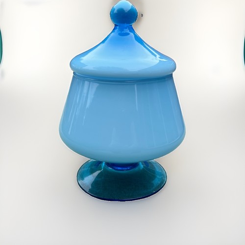 Vintage 1960s mid - vintage, mid-century