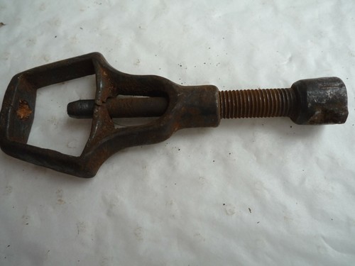 Vintage metal tool - vintage, '